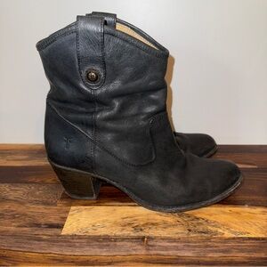Frye Women's Black Leather Jackie boots